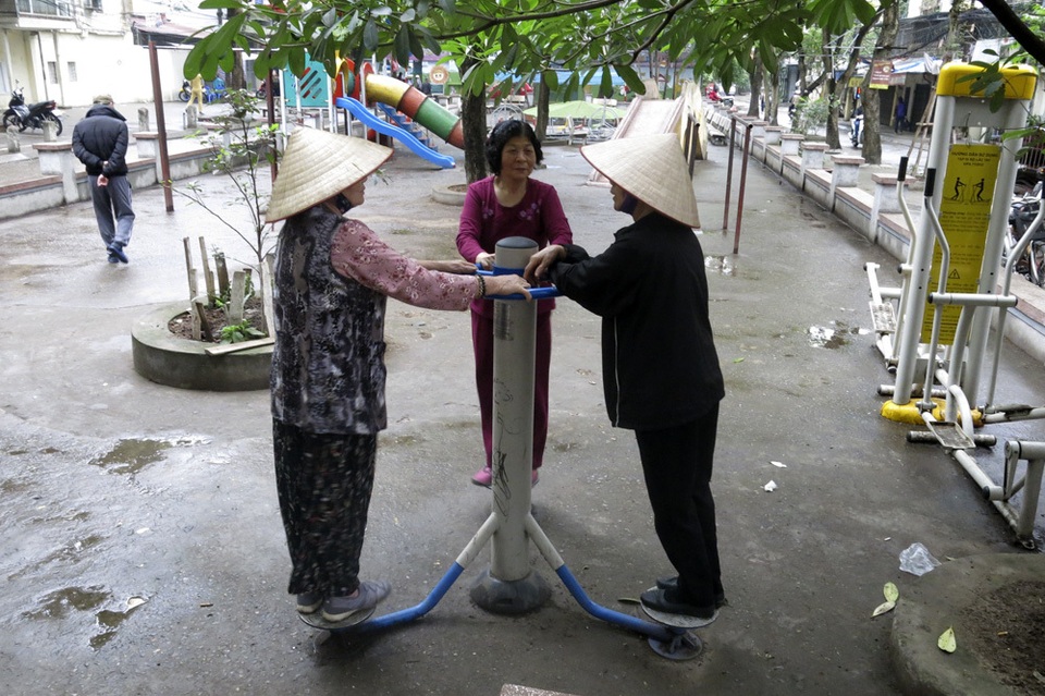 Hàng loạt tranh tường chống bãi rác tự phát bừa bãi ở Hà Nội - 10 Hàng loạt tranh tường chống bãi rác tự phát bừa bãi ở Hà Nội - 10
