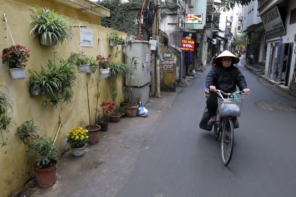 Hàng loạt tranh tường chống bãi rác tự phát bừa bãi ở Hà Nội - 8 Hàng loạt tranh tường chống bãi rác tự phát bừa bãi ở Hà Nội - 8