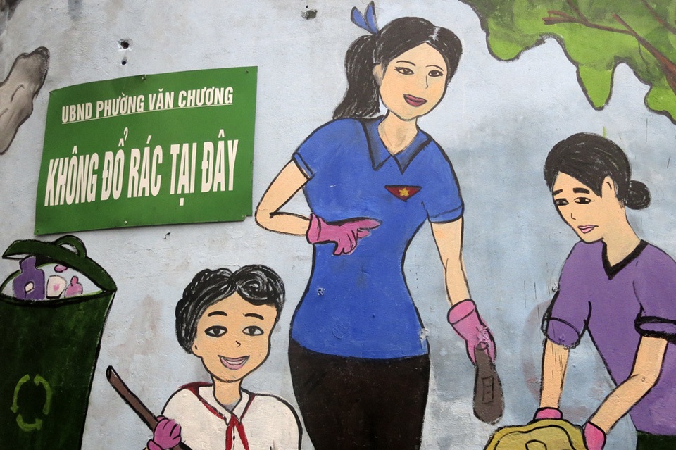 Hàng loạt tranh tường chống bãi rác tự phát bừa bãi ở Hà Nội - 4 Hàng loạt tranh tường chống bãi rác tự phát bừa bãi ở Hà Nội - 4