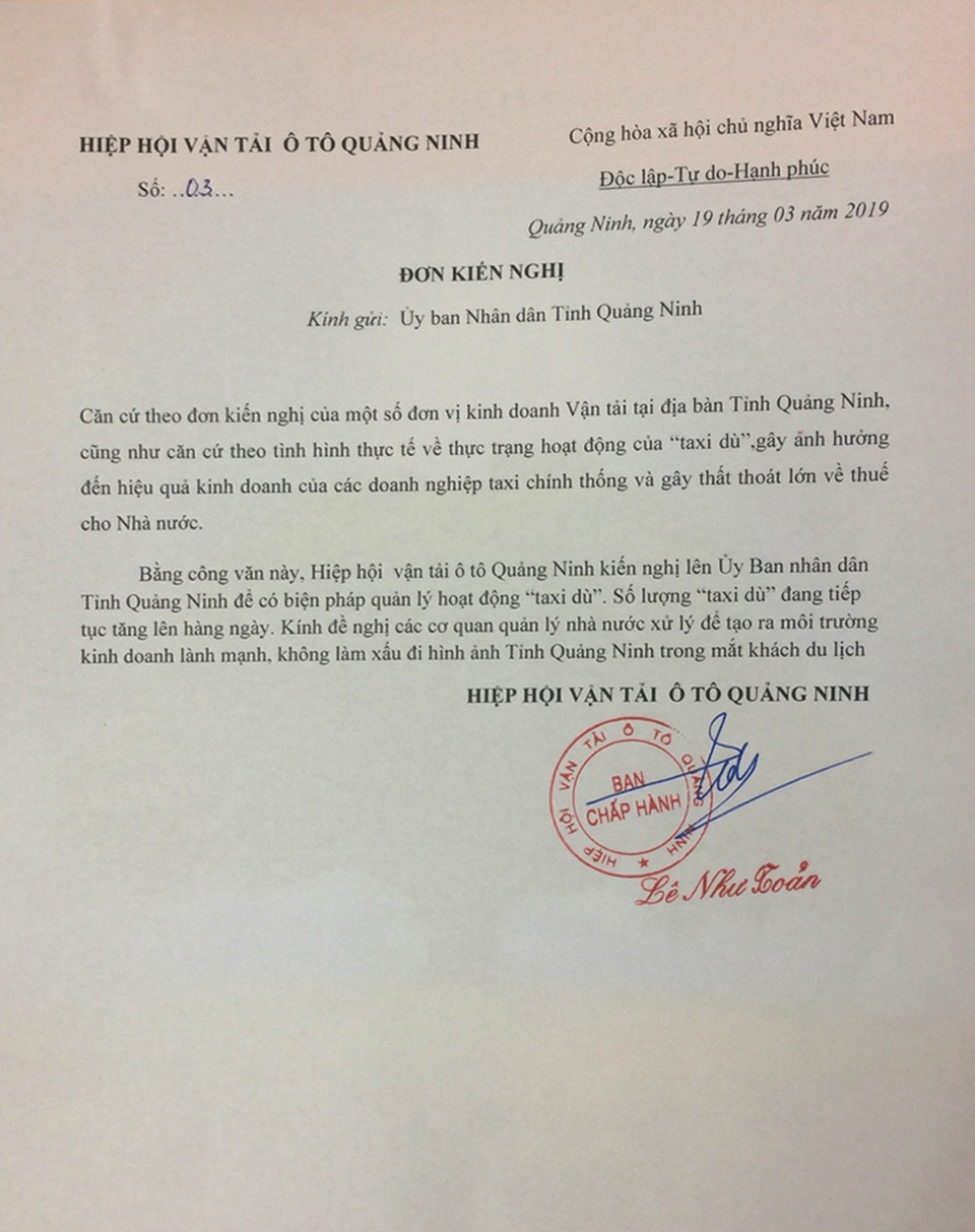 Tài xế taxi “dù” tiết lộ mánh khóe qua mặt cơ quan chức năng - 1 Tài xế taxi “dù” tiết lộ mánh khóe qua mặt cơ quan chức năng - 1