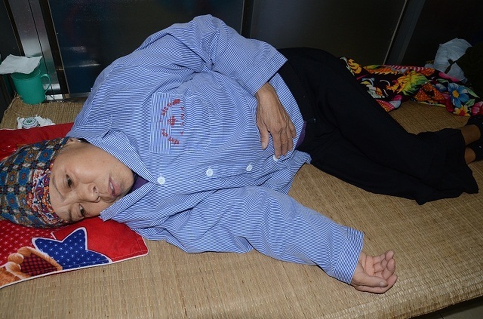 Mong manh tính mạng người phụ nữ dân tộc Nùng mắc cùng lúc nhiều thứ bệnh - 2