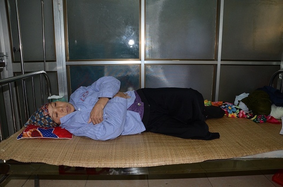 Mong manh tính mạng người phụ nữ dân tộc Nùng mắc cùng lúc nhiều thứ bệnh - 8