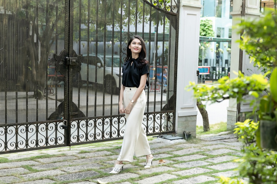 Khám phá biệt thự triệu đô của “Nữ hoàng ảnh lịch” Hiền Mai - 1 Khám phá biệt thự triệu đô của “Nữ hoàng ảnh lịch” Hiền Mai - 1