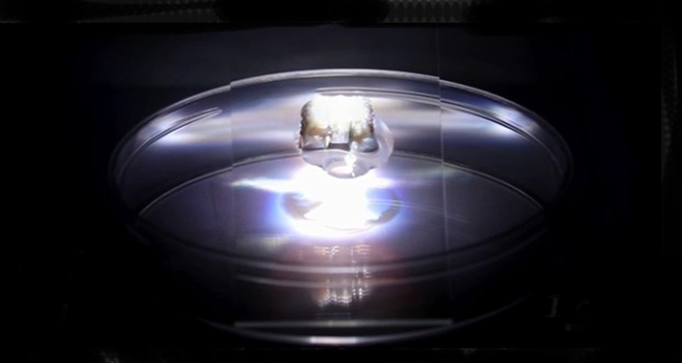 biến không khí ẩm thành nước sạch 3.jpg