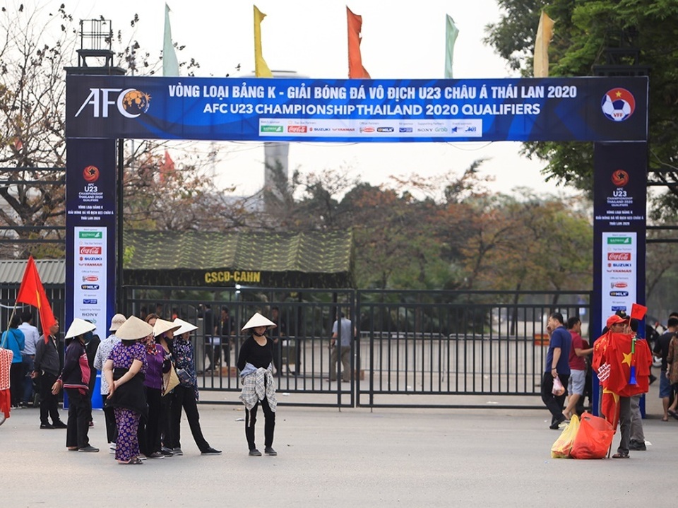Mở đầu giải đấu U23 châu Á, phe vé “bỗng dưng muốn khóc” - 1 Mở đầu giải đấu U23 châu Á, phe vé “bỗng dưng muốn khóc” - 1
