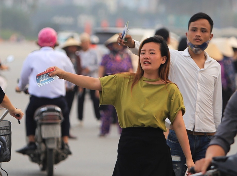 Mở đầu giải đấu U23 châu Á, phe vé “bỗng dưng muốn khóc” - 3 Mở đầu giải đấu U23 châu Á, phe vé “bỗng dưng muốn khóc” - 3