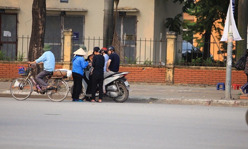 Mở đầu giải đấu U23 châu Á, phe vé “bỗng dưng muốn khóc” - 4 Mở đầu giải đấu U23 châu Á, phe vé “bỗng dưng muốn khóc” - 4