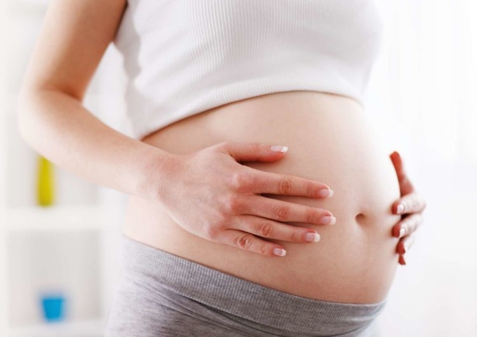Xoa bụng bầu không đúng cách tiềm ẩn nhiều nguy cơ - 1 Xoa bụng bầu không đúng cách tiềm ẩn nhiều nguy cơ - 1