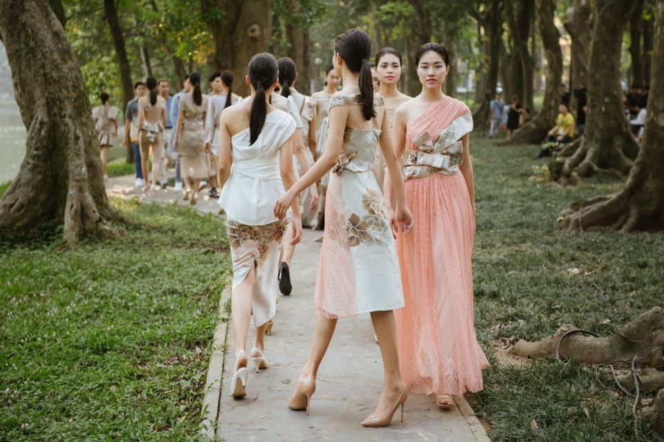 tuan le thoi trang 2.jpg