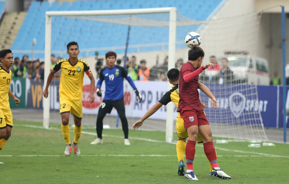 U23 Thái Lan 8-0 U23 Brunei: Màn hủy diệt của người Thái - 6 U23 Thái Lan 8-0 U23 Brunei: Màn hủy diệt của người Thái - 6