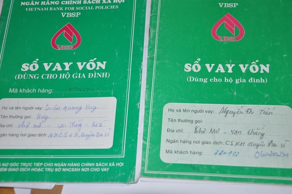 Mẹ nằm liệt giường khóc nghẹn thương con bị ung thư hạch không tiền đi viện - 3 Mẹ nằm liệt giường khóc nghẹn thương con bị ung thư hạch không tiền đi viện - 3