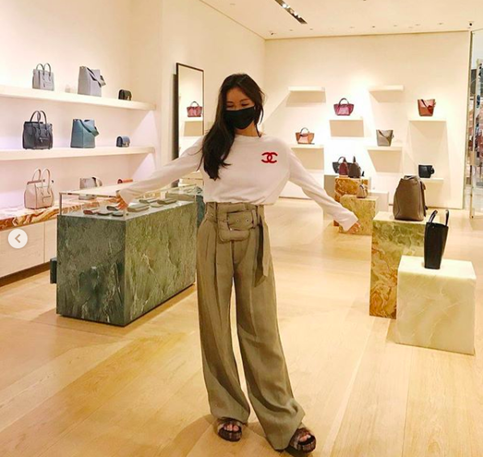 Chân dung ái nữ tỉ phú Singapore xinh đẹp, được ví như yêu nữ hàng hiệu - 4 Chân dung ái nữ tỉ phú Singapore xinh đẹp, được ví như yêu nữ hàng hiệu - 4
