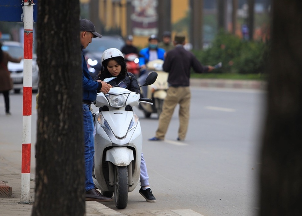 Chợ vé ảm đạm trước trận Việt Nam gặp Indonesia - 3