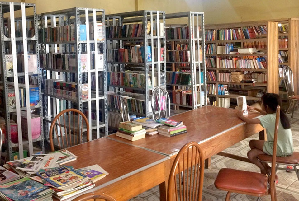 thu vien 2.jpg thu vien 2.jpg