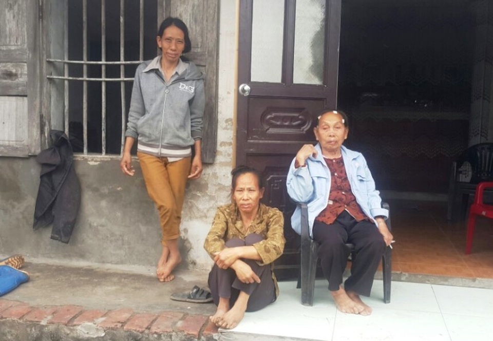 xóm người điên 2.jpg xóm người điên 2.jpg