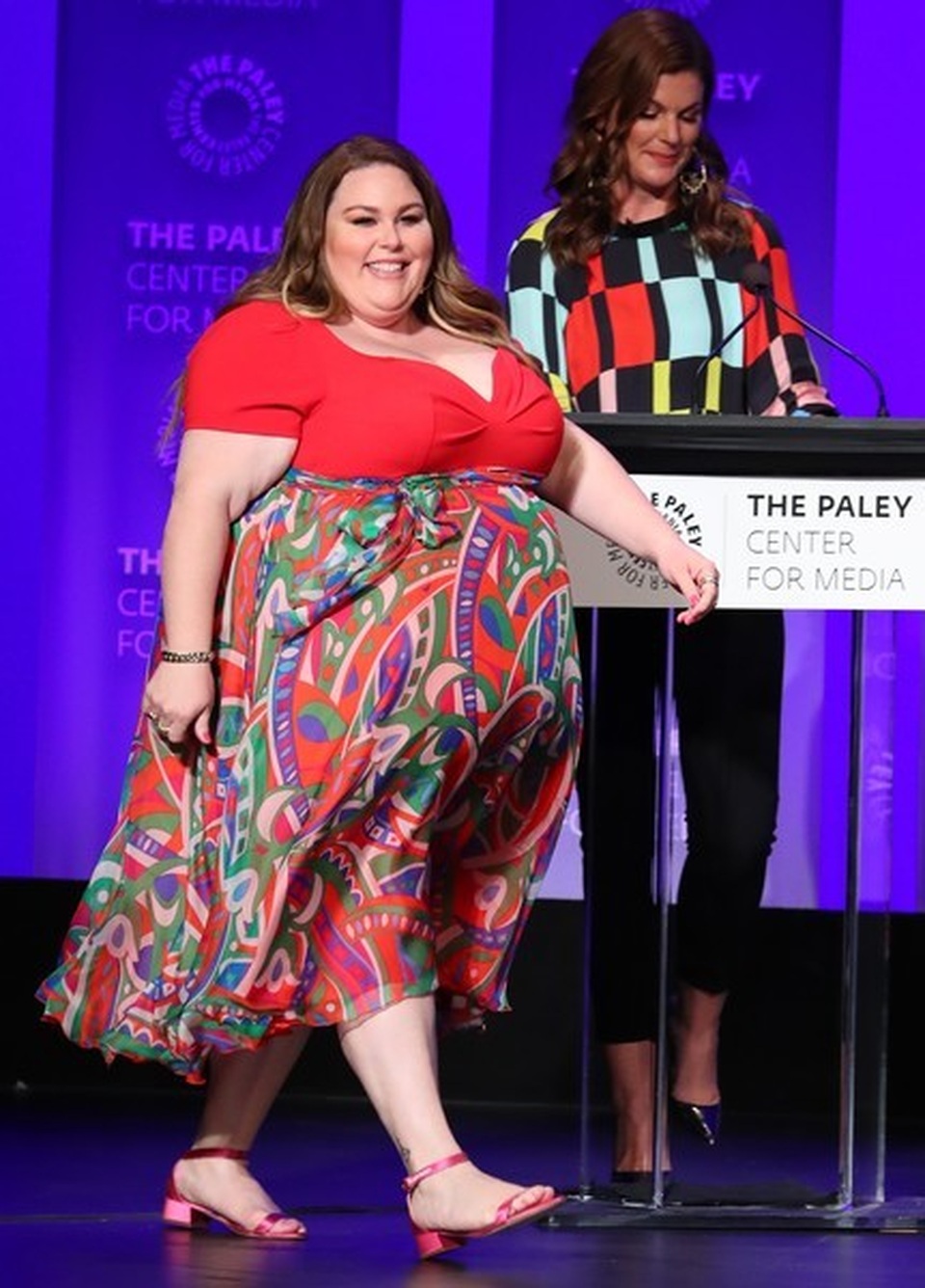 Chrissy Metz: Nữ diễn viên ngoại cỡ nổi tiếng nước Mỹ - 3 Chrissy Metz: Nữ diễn viên ngoại cỡ nổi tiếng nước Mỹ - 3