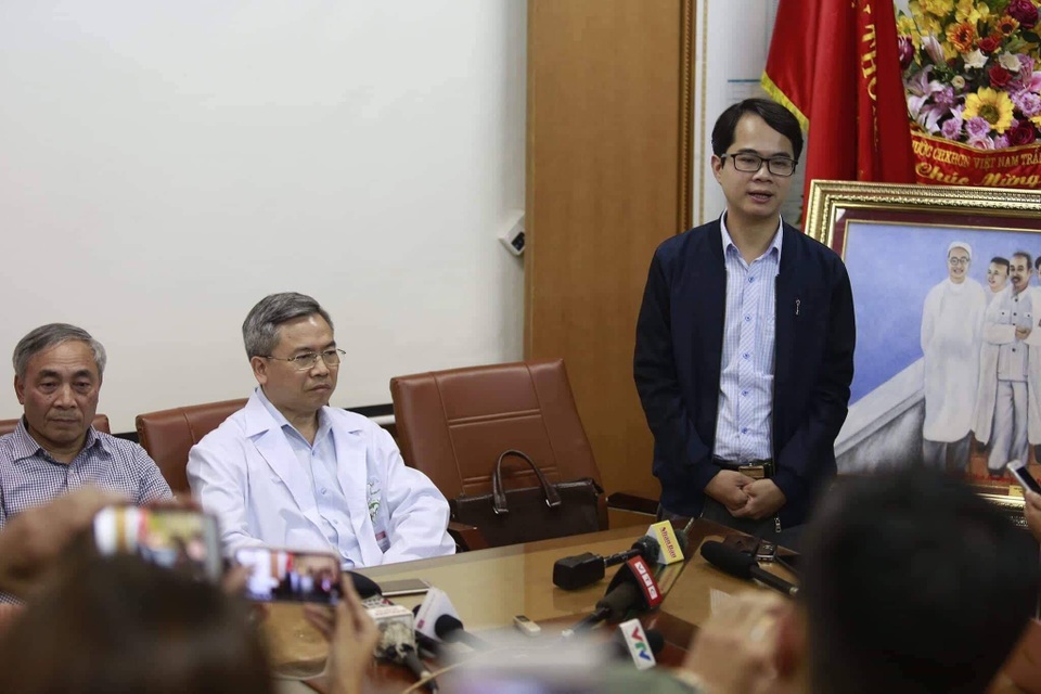 Bác sĩ xuất hiện trong clip chùa Ba Vàng lên tiếng xin lỗi người dân  - 2