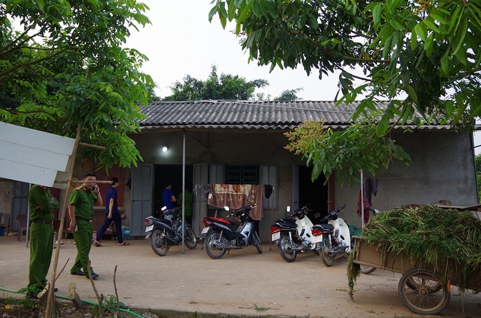 42 con bạc nhảy sông định tẩu thoát bị cảnh sát bắt giữ - 4 42 con bạc nhảy sông định tẩu thoát bị cảnh sát bắt giữ - 4