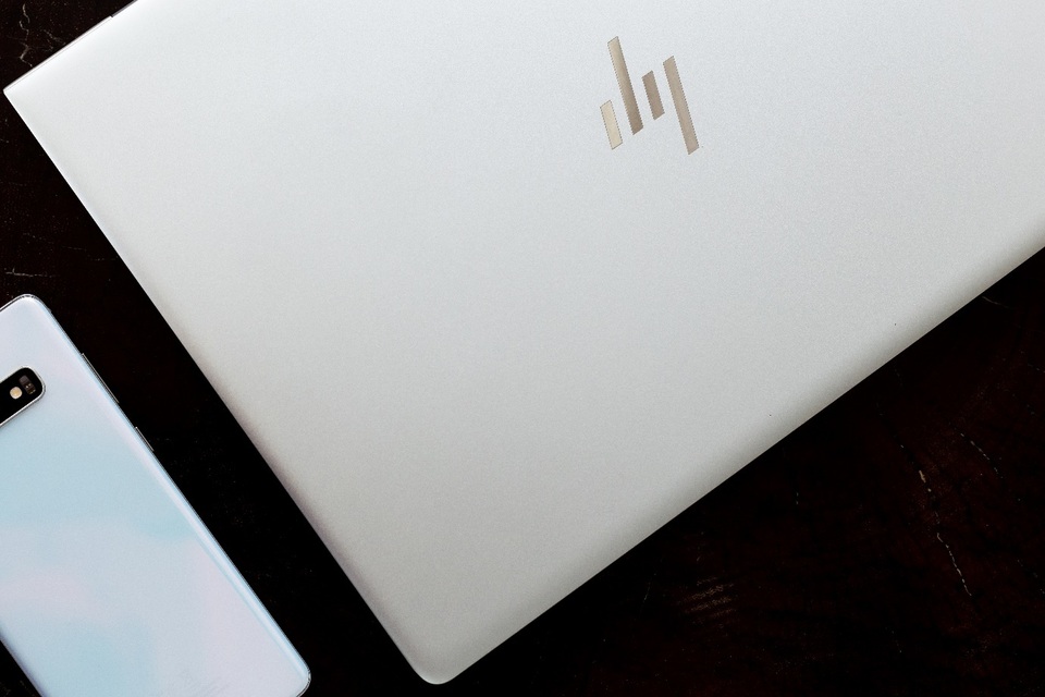 HP EliteBook 705 series G5: Sức mạnh ẩn chứa trong vẻ ngoài lịch lãm - 5 HP EliteBook 705 series G5: Sức mạnh ẩn chứa trong vẻ ngoài lịch lãm - 5