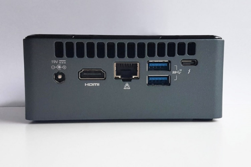 Đánh giá máy tính siêu nhỏ Coffee Lake NUC8i3BEH của Intel - 6 Đánh giá máy tính siêu nhỏ Coffee Lake NUC8i3BEH của Intel - 6