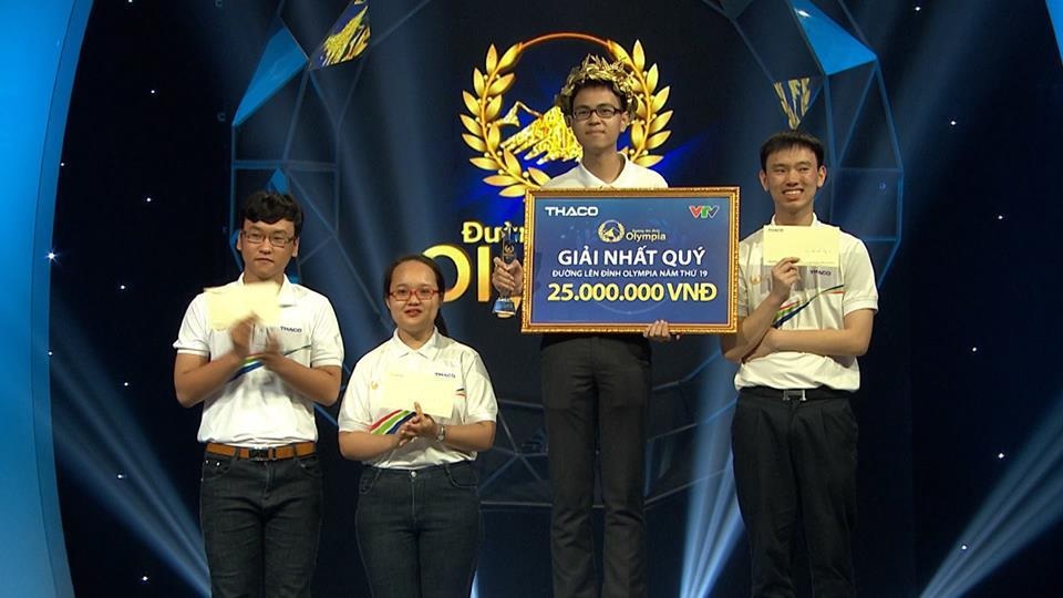 Nam sinh đầu tiên vào Chung kết năm Olympia 2019 được đề cử Thanh thiếu niên tiêu biểu tỉnh Nghệ An - 1 Nam sinh đầu tiên vào Chung kết năm Olympia 2019 được đề cử Thanh thiếu niên tiêu biểu tỉnh Nghệ An - 1