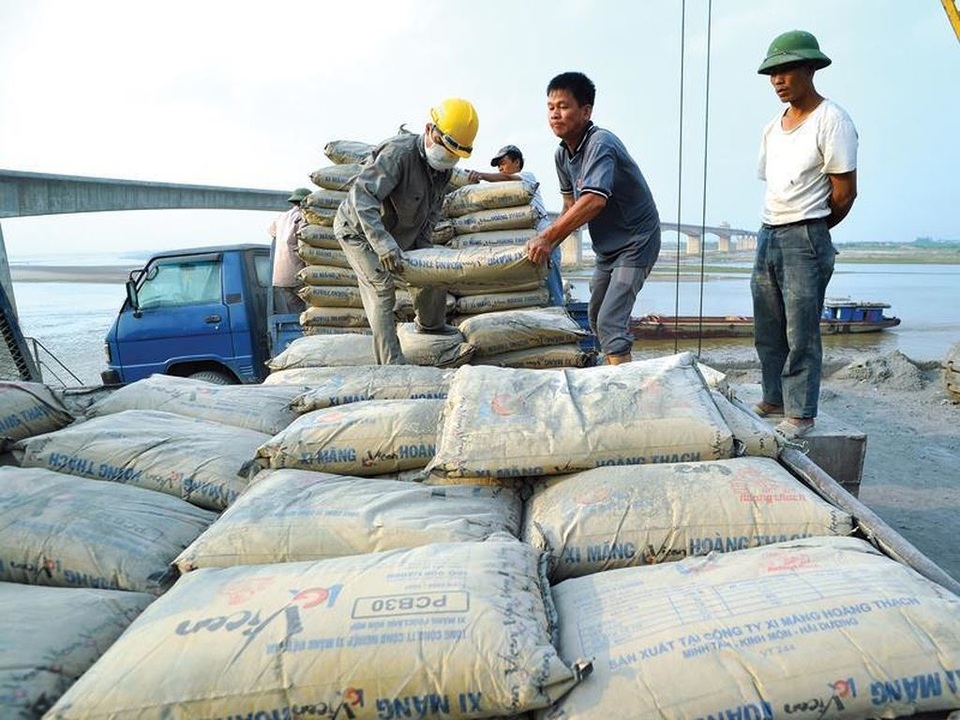 Việt Nam tăng xuất khẩu xi măng, clinker sang Trung Quốc với giá rẻ - 1 Việt Nam tăng xuất khẩu xi măng, clinker sang Trung Quốc với giá rẻ - 1