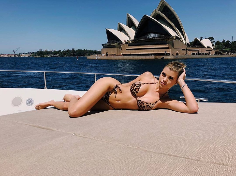 Thân hình bốc lửa của Sofia Richie - 7 Thân hình bốc lửa của Sofia Richie - 7