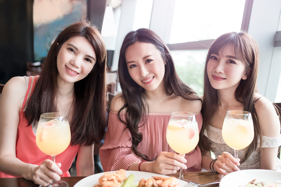 “Ba không” trong cách tiêu tiền của giới trẻ - 2