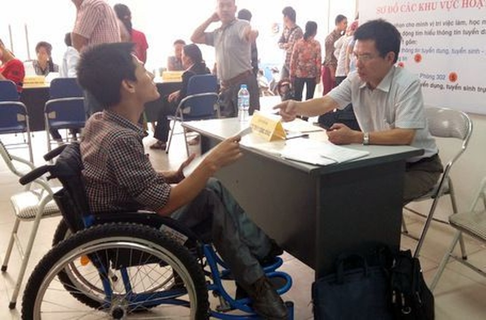 nguoi khuyet tat.jpg nguoi khuyet tat.jpg