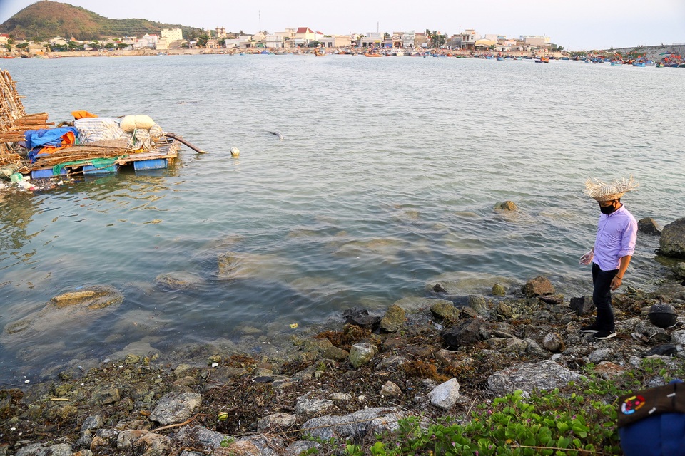 Hưởng ứng trào lưu ChallengeForChange, hơn 500 thanh niên đến đảo Lý Sơn dọn rác - 12 Hưởng ứng trào lưu ChallengeForChange, hơn 500 thanh niên đến đảo Lý Sơn dọn rác - 12