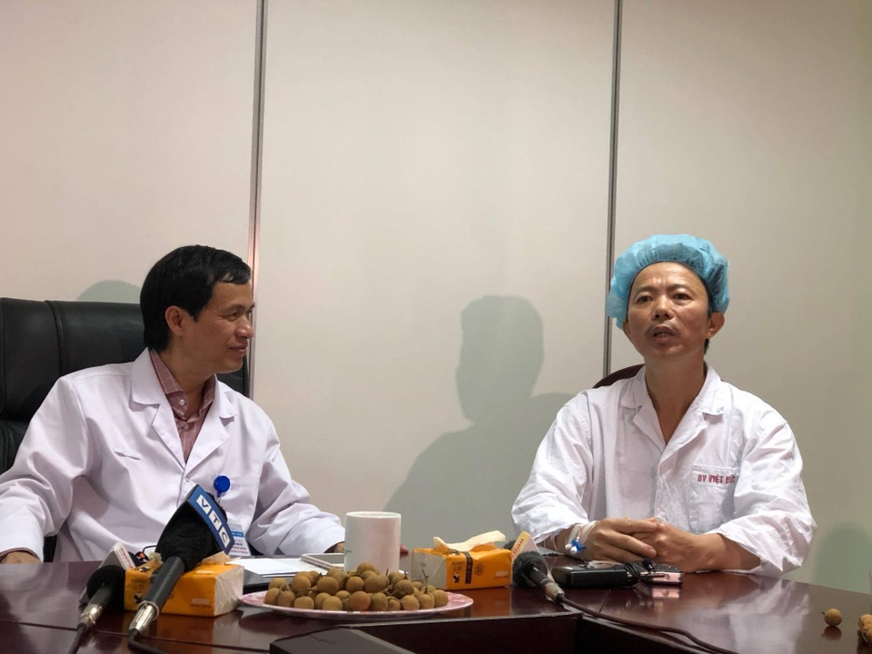 Bệnh nhân hát vang bài Quảng Bình quê ta ơi khi đang được mổ u não - 1 Bệnh nhân hát vang bài Quảng Bình quê ta ơi khi đang được mổ u não - 1
