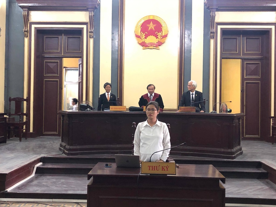 Vụ ly hôn vợ chồng Trung Nguyên: Hơn 2.109 tỉ đồng là của ai? - 1 Vụ ly hôn vợ chồng Trung Nguyên: Hơn 2.109 tỉ đồng là của ai? - 1