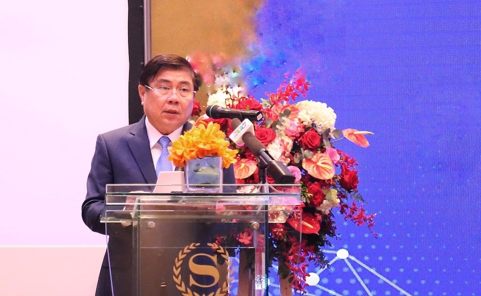 Khát vốn đầu tư hạ tầng, TPHCM kêu gọi hợp tác công tư - 1 Khát vốn đầu tư hạ tầng, TPHCM kêu gọi hợp tác công tư - 1