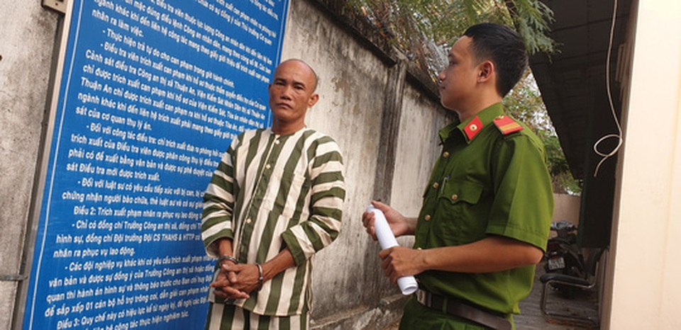 Gã trộm chuyên thoát y: Tôi không có máu mê gái! - 2 Gã trộm chuyên thoát y: Tôi không có máu mê gái! - 2