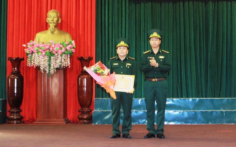 Khen thưởng thành tích đấu tranh 2 chuyên án ma túy khủng - 3 Khen thưởng thành tích đấu tranh 2 chuyên án ma túy khủng - 3