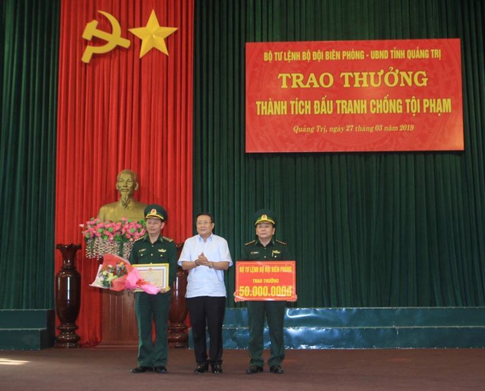 Khen thưởng thành tích đấu tranh 2 chuyên án ma túy khủng - 1 Khen thưởng thành tích đấu tranh 2 chuyên án ma túy khủng - 1