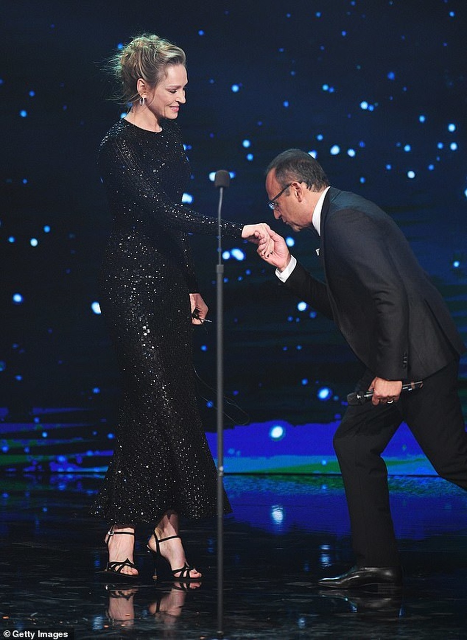 Uma Thurman trẻ hơn nhiều so với tuổi 49 - 1 Uma Thurman trẻ hơn nhiều so với tuổi 49 - 1
