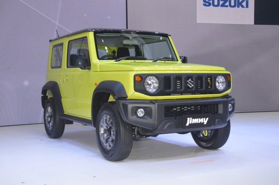 Suzuki Jimny ra mắt tại Thái Lan, giá cao ngất ngưởng - 1 Suzuki Jimny ra mắt tại Thái Lan, giá cao ngất ngưởng - 1