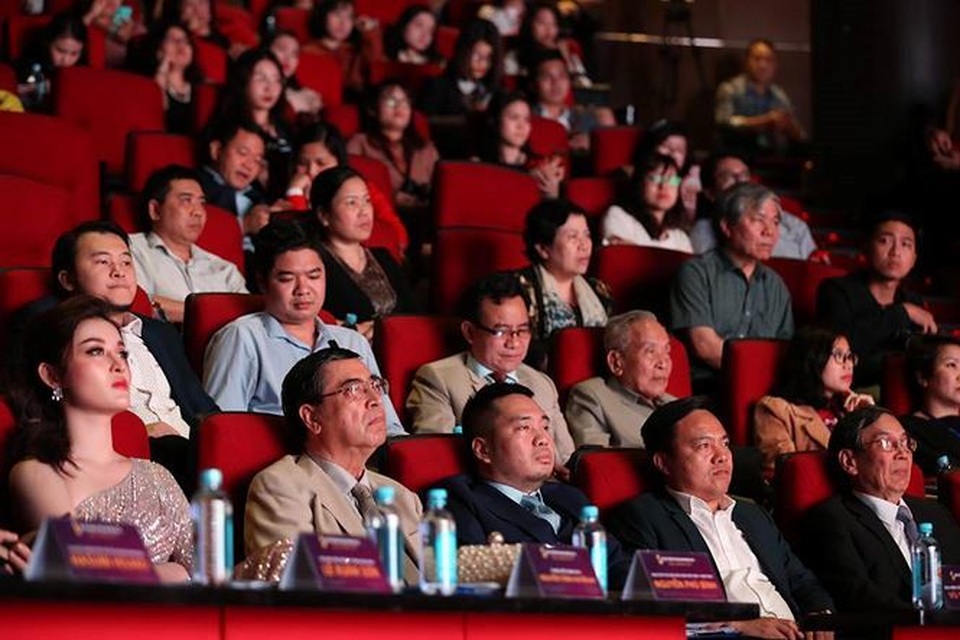 Trần Diệu Anh trở thành Đại sứ thứ nhất - Đại sứ thiện chí Hoa Anh Đào 2019 - 3 Trần Diệu Anh trở thành Đại sứ thứ nhất - Đại sứ thiện chí Hoa Anh Đào 2019 - 3