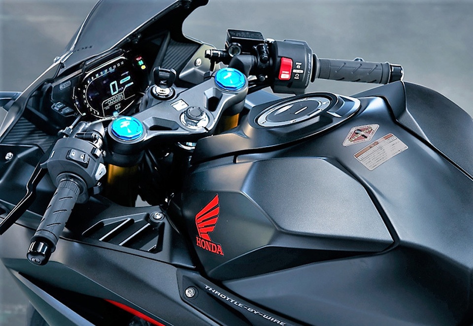 Honda CBR250RR 1.jpg Honda CBR250RR 1.jpg