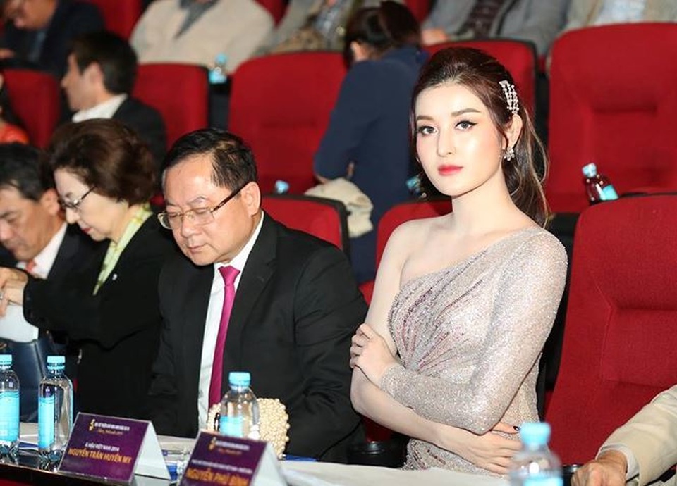 Trần Diệu Anh trở thành Đại sứ thứ nhất - Đại sứ thiện chí Hoa Anh Đào 2019 - 4 Trần Diệu Anh trở thành Đại sứ thứ nhất - Đại sứ thiện chí Hoa Anh Đào 2019 - 4