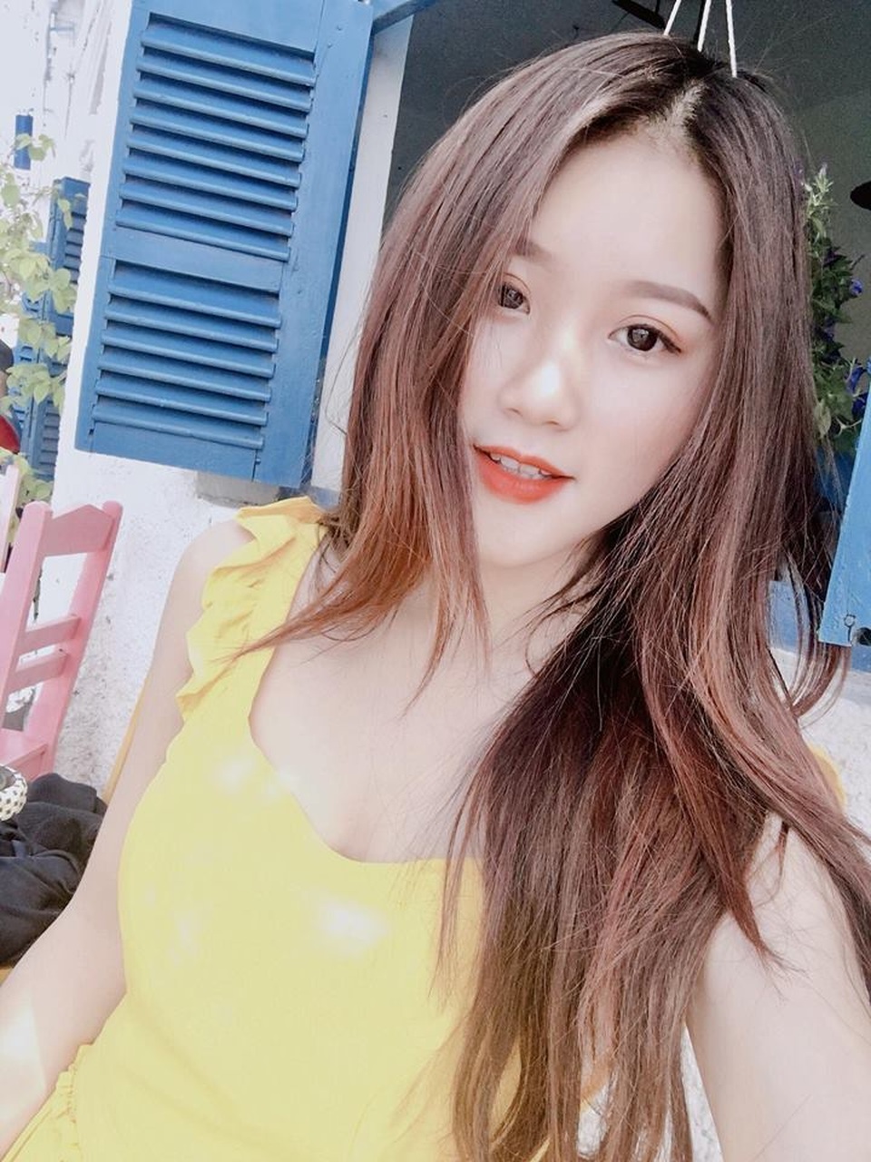 Nữ cổ động viên lên sóng vài giây trận Việt Nam - Thái Lan bỗng nổi tiếng - 7 Nữ cổ động viên lên sóng vài giây trận Việt Nam - Thái Lan bỗng nổi tiếng - 7