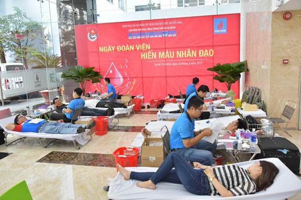 Đoàn thanh niên PVFCCo đăng cai tổ chức thành công chương trình “Ngày Đoàn viên–Hiến máu nhân đạo” - 1 Đoàn thanh niên PVFCCo đăng cai tổ chức thành công chương trình “Ngày Đoàn viên–Hiến máu nhân đạo” - 1