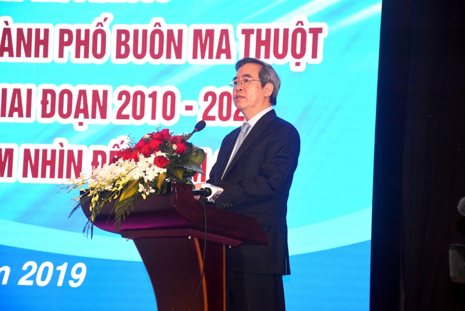 Đồng chí Nguyễn Văn Bình phát biểu khai mạc.JPG Đồng chí Nguyễn Văn Bình phát biểu khai mạc.JPG