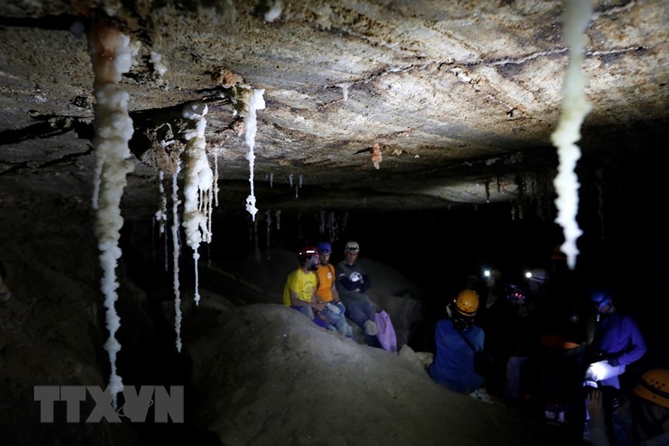 hang dong 1.jpg hang dong 1.jpg