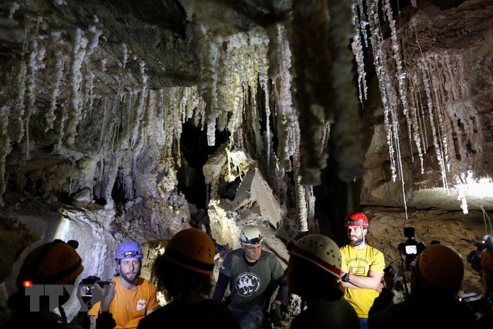 hang dong 4.jpg hang dong 4.jpg