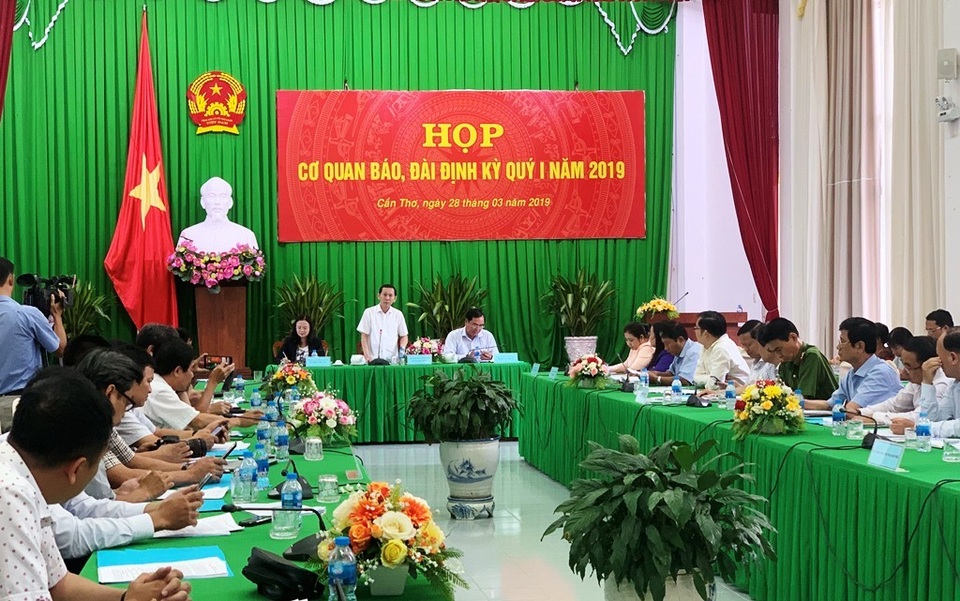 Chủ tịch Cần Thơ nói về nghi vấn Đại úy công an bị chuyển công tác vì bắt “sòng bạc thiếu gia” - 1 Chủ tịch Cần Thơ nói về nghi vấn Đại úy công an bị chuyển công tác vì bắt “sòng bạc thiếu gia” - 1