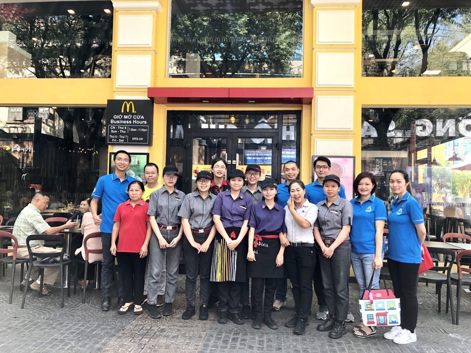 McDonald’s 4 năm liên tiếp nằm trong “Top 100 nơi làm việc tốt nhất Việt Nam” - 4 McDonald’s 4 năm liên tiếp nằm trong “Top 100 nơi làm việc tốt nhất Việt Nam” - 4