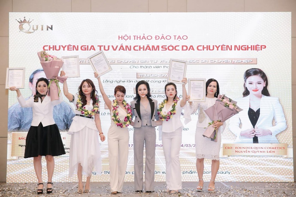 Mỹ phẩm cao cấp QUIN “bùng nổ” với Hội thảo Đào tạo chuyên gia tư vấn chăm sóc da chuyên nghiệp - 5 Mỹ phẩm cao cấp QUIN “bùng nổ” với Hội thảo Đào tạo chuyên gia tư vấn chăm sóc da chuyên nghiệp - 5