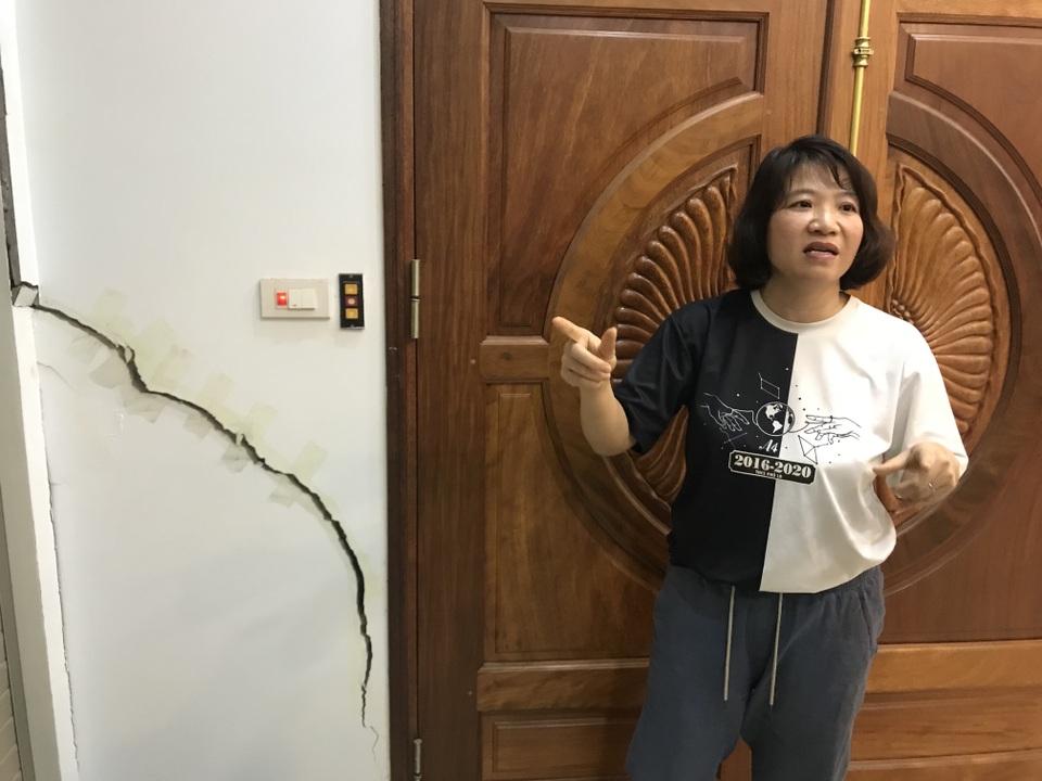Hà Nội: Hãi hùng 80 căn hộ trong khu đô thị bị sụt lún, nứt toác - 2 Hà Nội: Hãi hùng 80 căn hộ trong khu đô thị bị sụt lún, nứt toác - 2